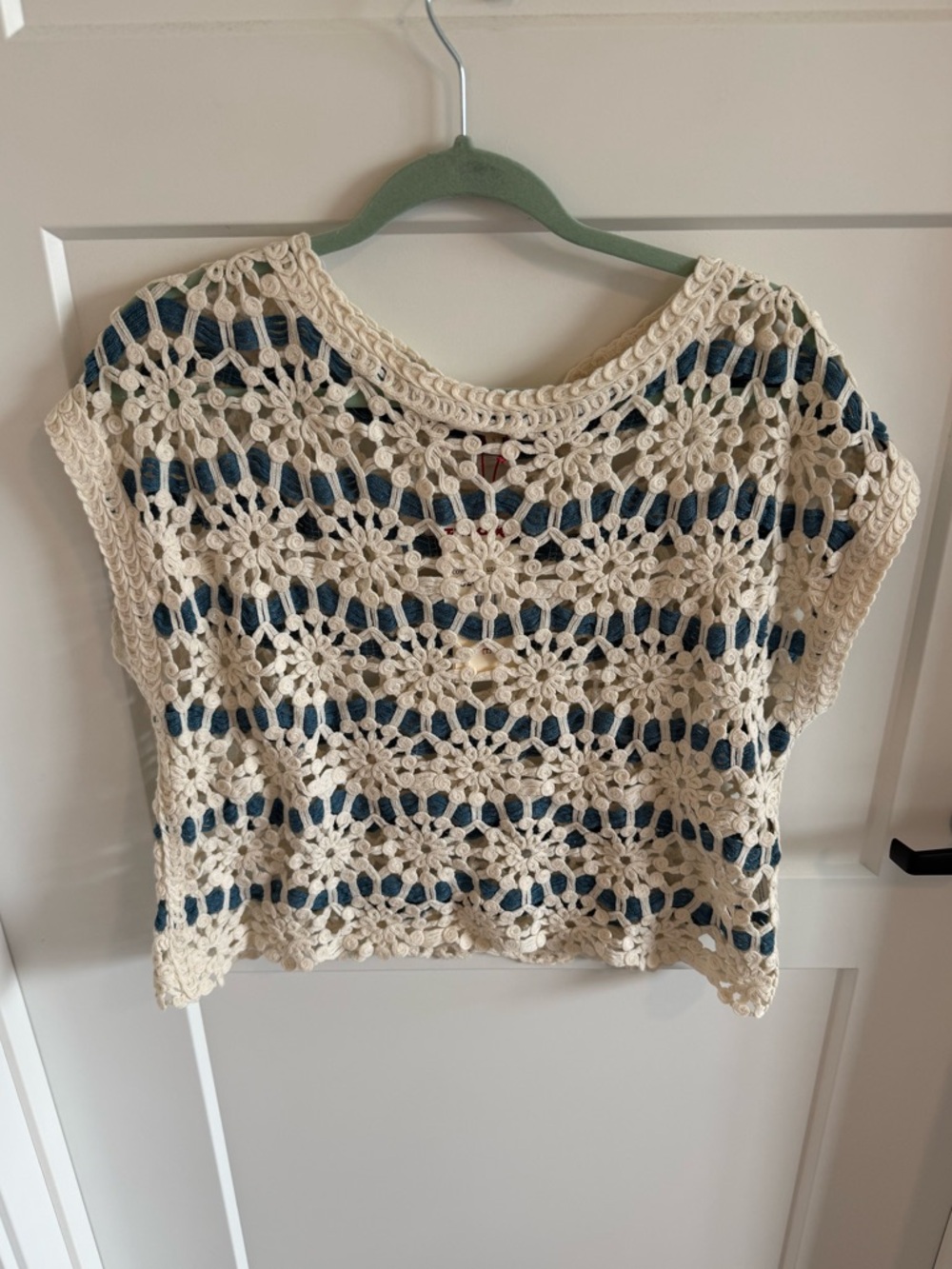 Solitaire NWT Crochet Lace Top | Boho Open Knit Overlay | Cream Blue Striped | S